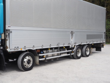 いすゞ ギガ ウイング車 大型 LKG-CYJ77A 年式 H23 [写真22]