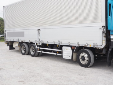 いすゞ ギガ ウイング車 大型 LKG-CYJ77A 年式 H23 [写真10]