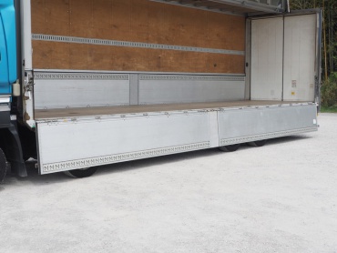 いすゞ ギガ ウイング車 大型 LKG-CYJ77A 年式 H23 [写真24]