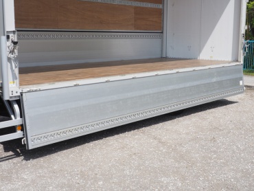 いすゞ フォワード ウイング車 中型 TKG-FRR90T2 年式 H27 [写真23]