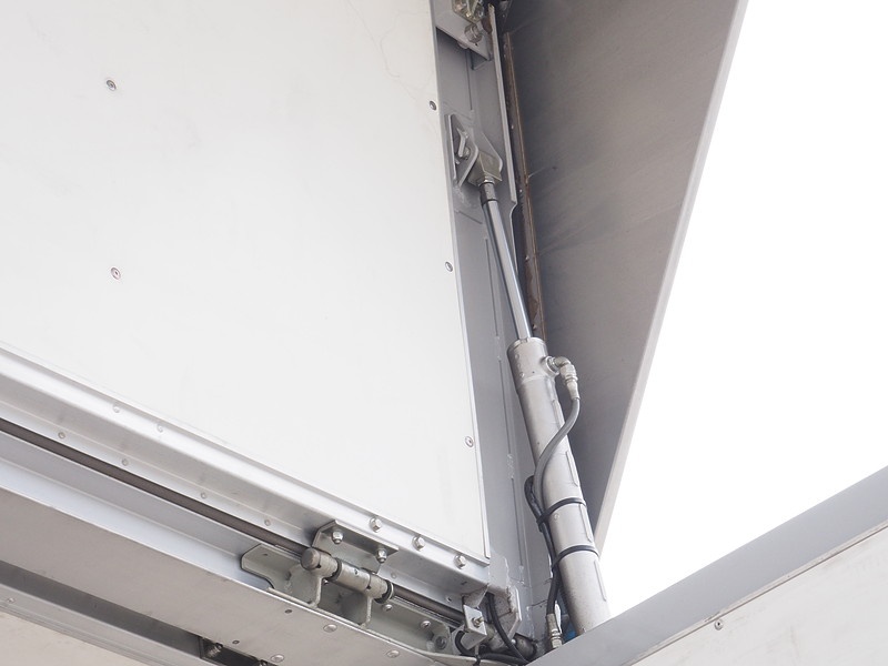 いすゞ フォワード ウイング車 中型 PKG-FRR90T2 年式 H20[写真17]