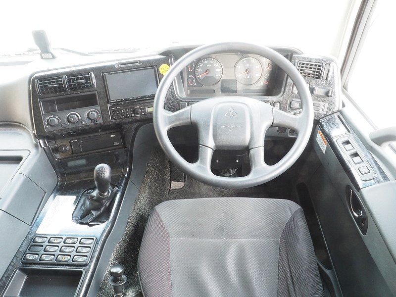 三菱ふそう スーパーグレート ウイング車 大型 QKG-FS54VZ 年式 H25[写真38]