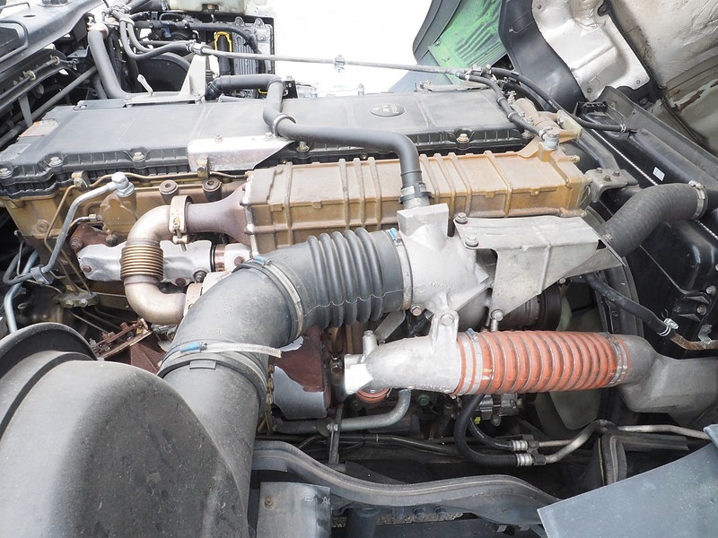 三菱ふそう スーパーグレート トラクタ 大型 LKG-FP54VDR 年式 H24[写真31]