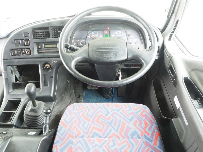 いすゞ ギガ ウイング車 大型 PJ-CYJ51W6 年式 H18[写真35]