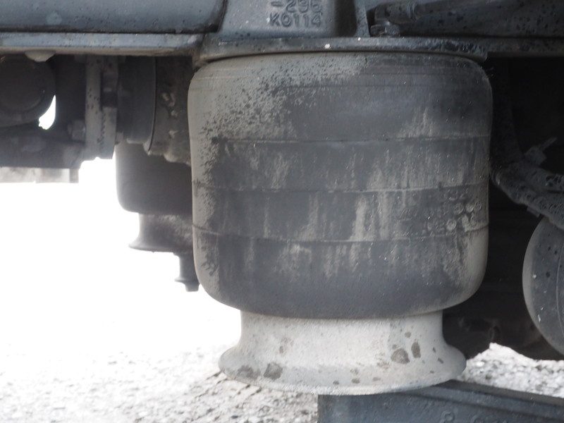 いすゞ ギガ ウイング車 大型 PJ-CYJ51W6 年式 H18[写真44]