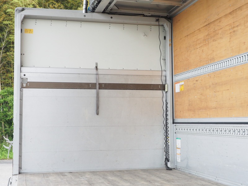 いすゞ フォワード ウイング車 中型 PKG-FRR90S2 年式 H22[写真12]