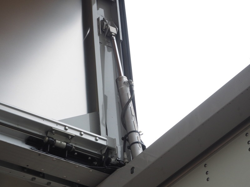 いすゞ フォワード ウイング車 中型 PKG-FRR90S2 年式 H22[写真24]