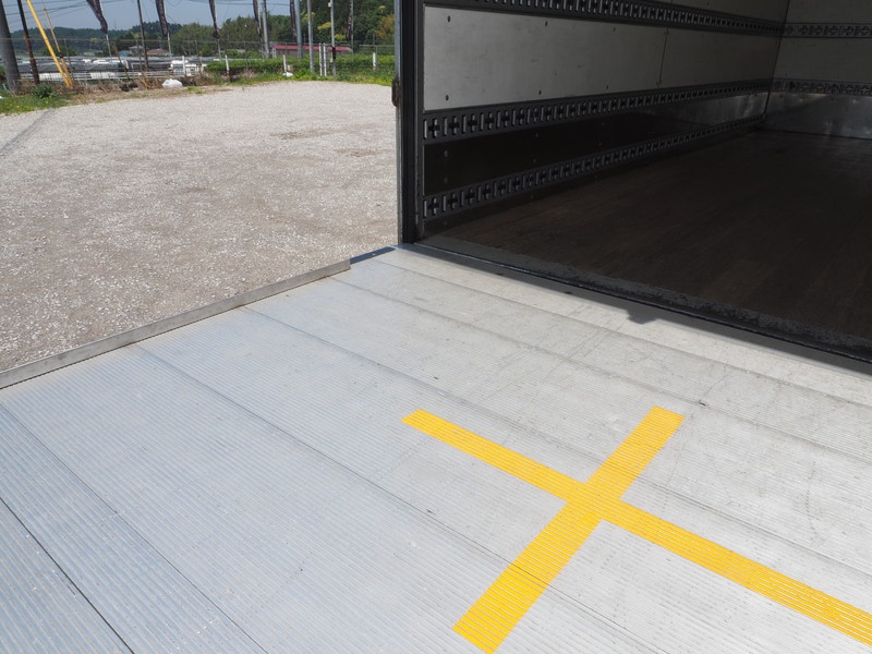 三菱ふそう キャンター バン車 小型 PDG-FE88DV 年式 H20[写真15]