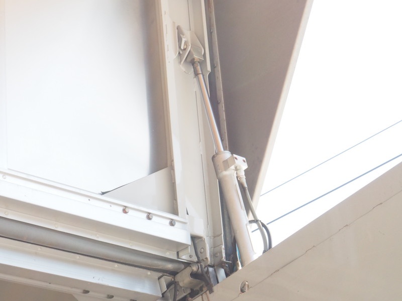 いすゞ エルフ ウイング車 小型 BDG-NPR85AN 年式 H19[写真18]