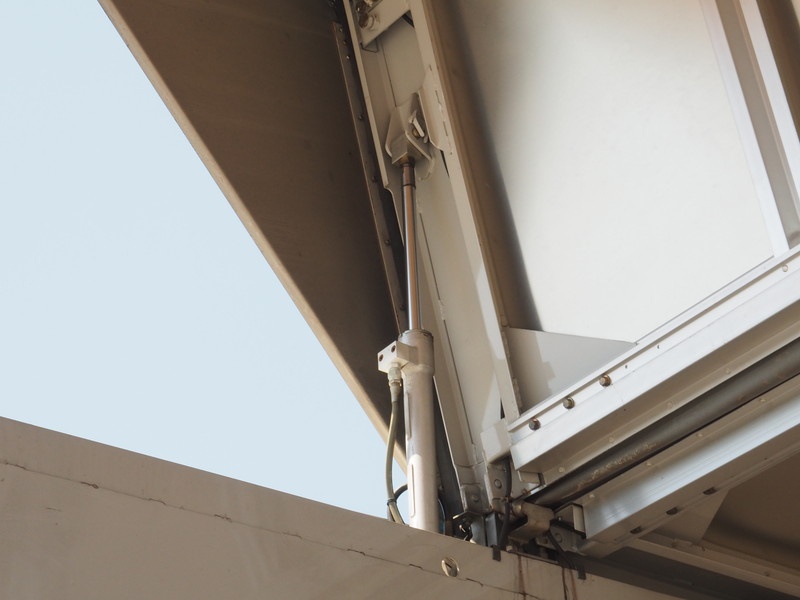 いすゞ エルフ ウイング車 小型 BDG-NPR85AN 年式 H19[写真24]