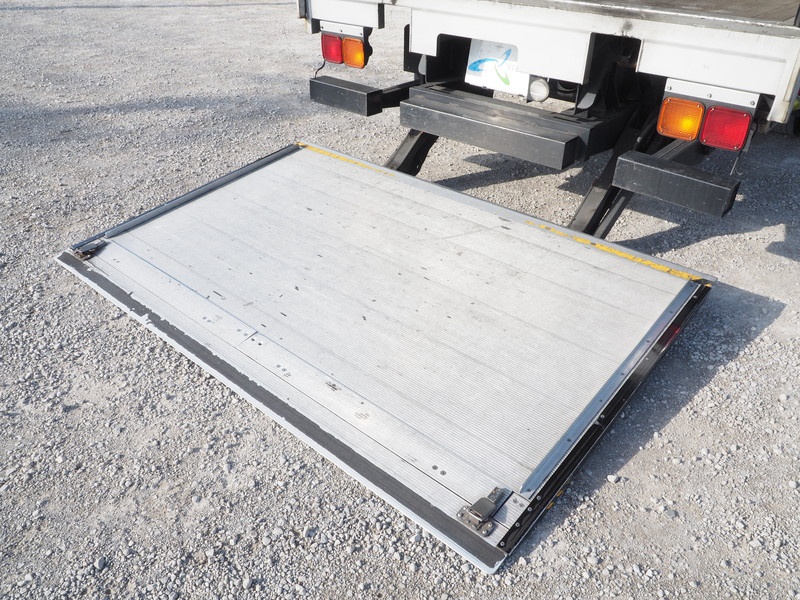 三菱ふそう スーパーグレート ウイング車 大型 BDG-FS54JZ 年式 H21[写真25]