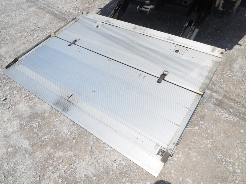 三菱ふそう ファイター ウイング車 中型 PDG-FK61F 年式 H23[写真28]