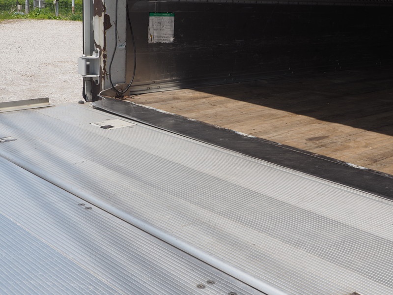 三菱ふそう ファイター ウイング車 中型 PDG-FK61F 年式 H23[写真29]