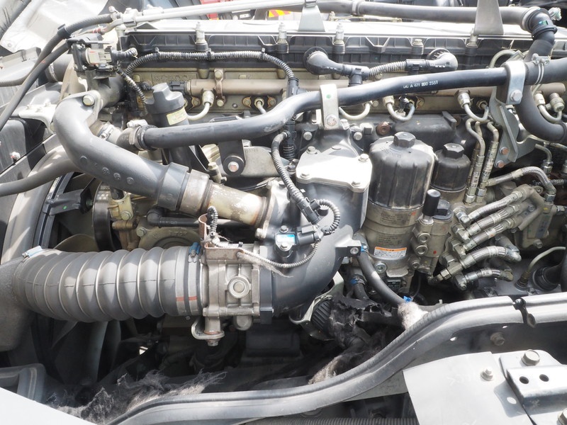 三菱ふそう スーパーグレート トラクタ 大型 LKG-FP54VDR 年式 H23[写真37]