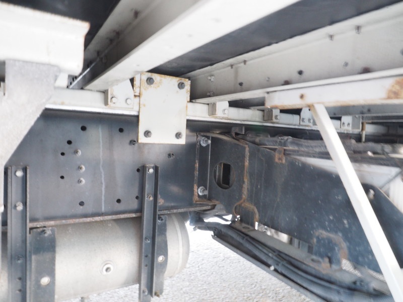 いすゞ ギガ ウイング車 大型 LKG-CYJ77A 年式 H24[写真42]