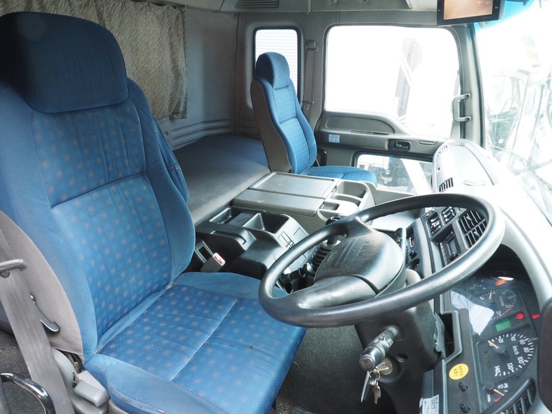 いすゞ ギガ ウイング車 大型 LKG-CYJ77A 年式 H24[写真34]