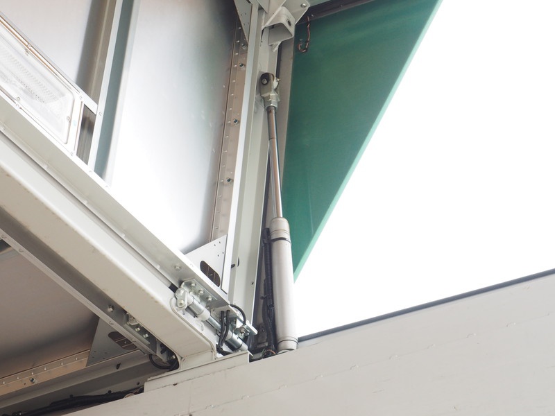 いすゞ ギガ ウイング車 大型 LKG-CYJ77A 年式 H24[写真18]