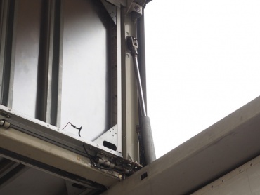 いすゞ ギガ ウイング車 大型 PJ-CYJ51W6 年式 H18 [写真25]