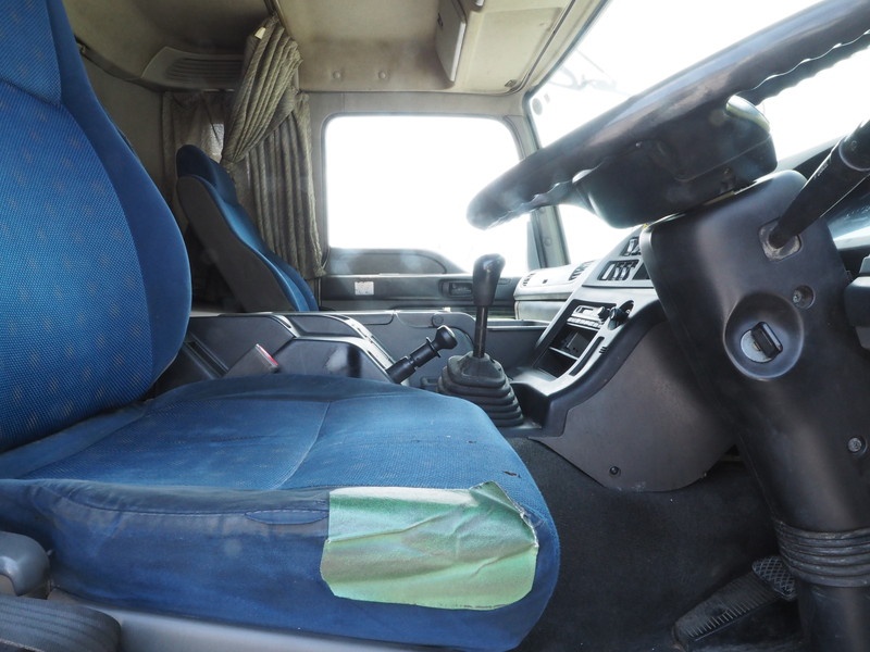 いすゞ ギガ 平ボディ 大型 PDG-CYL77V8 年式 H20[写真27]