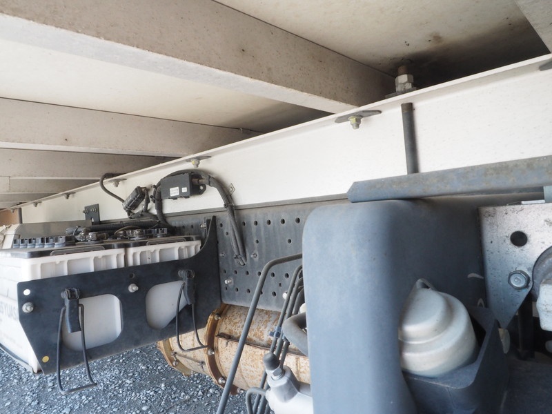 いすゞ フォワード 冷凍バン 中型 TKG-FRR90S2 年式 H25[写真35]