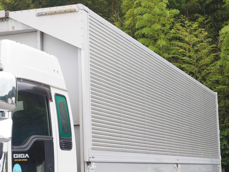 いすゞ ギガ ウイング車 大型 QKG-CYJ77A 年式 H25[写真20]