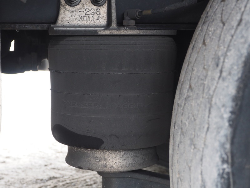 いすゞ ギガ ウイング車 大型 QKG-CYJ77A 年式 H25[写真45]