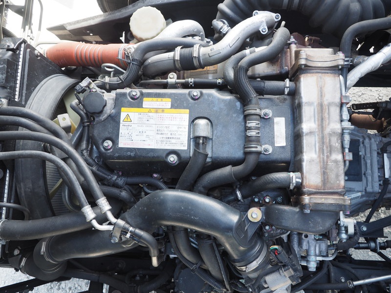 いすゞ フォワード ウイング車 中型 TKG‐FRR90T2 年式 H26[写真52]