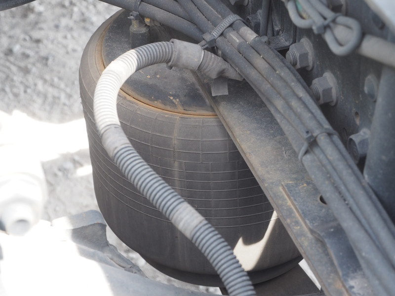 三菱ふそう スーパーグレート トラクタ 大型 QKG-FP64VDR 年式 H28[写真28]