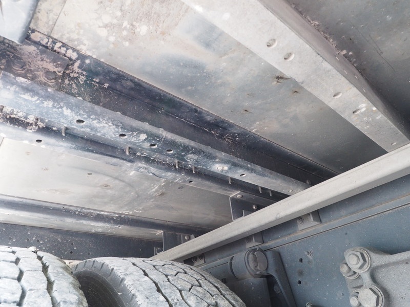 いすゞ ギガ ウイング車 大型 LKG-CYJ77A 年式 H24[写真49]