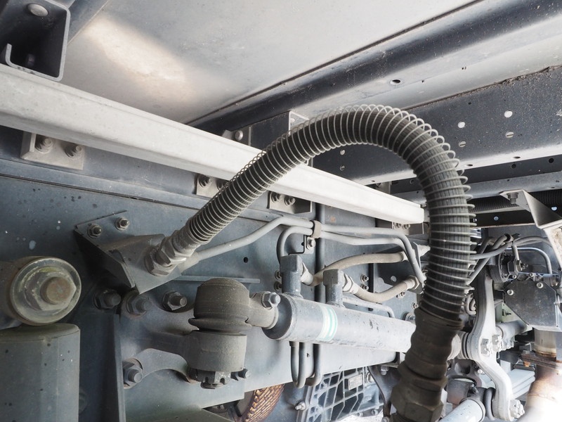 いすゞ ギガ ウイング車 大型 LKG-CYJ77A 年式 H24[写真46]