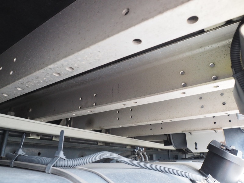 いすゞ ギガ ウイング車 大型 LKG-CYJ77A 年式 H24[写真41]