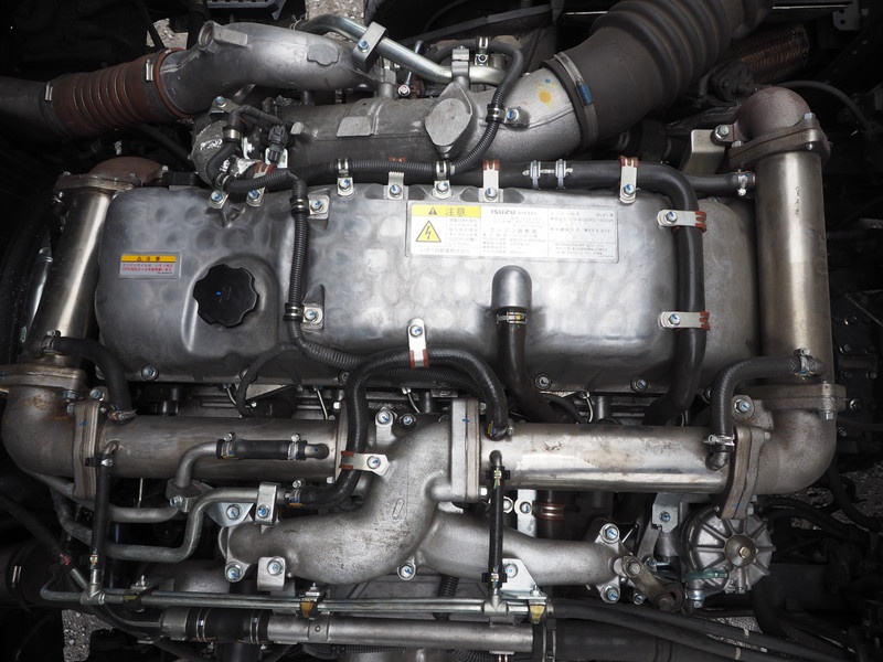 いすゞ ギガ ウイング車 大型 LKG-CYJ77A 年式 H24[写真58]