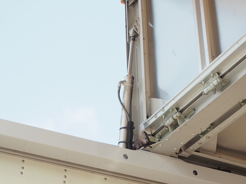 いすゞ フォワード ウイング車 中型 PKG-FRR90T2 年式 H21[写真17]