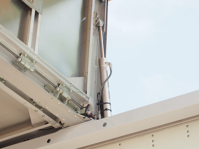 いすゞ フォワード ウイング車 中型 PKG-FRR90T2 年式 H21[写真25]