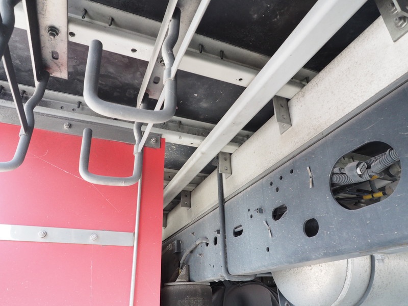 いすゞ フォワード ウイング車 中型 PKG-FRR90T2 年式 H21[写真46]