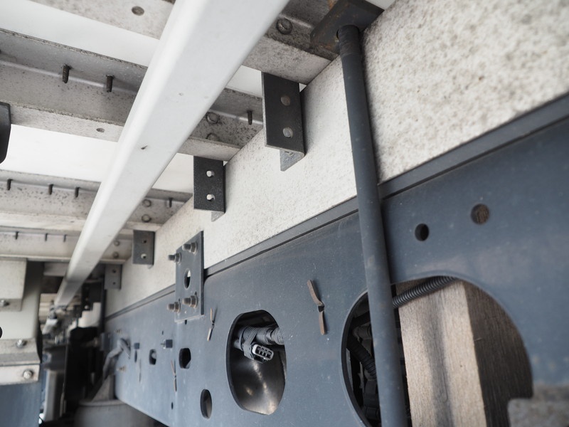 いすゞ フォワード ウイング車 中型 PDG‐FRR34T2 年式 H20[写真43]