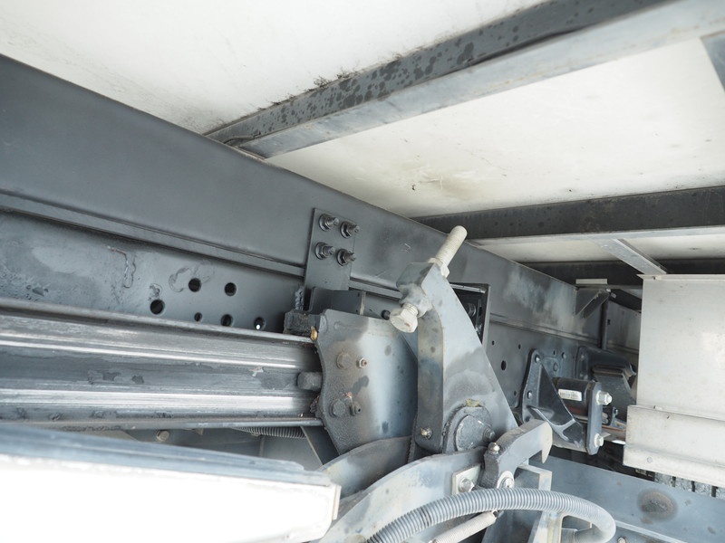 いすゞ エルフ 冷凍バン 小型 TKG-NPR85AR 年式 H24[写真40]