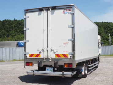 いすゞ フォワード 冷凍バン 中型 TKG-FRR90S2 年式 H25 [写真05]