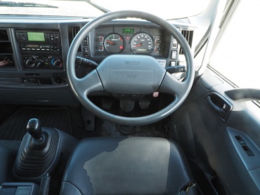 いすゞ フォワード 冷凍バン 中型 TKG-FRR90S2 年式 H25 [写真30]