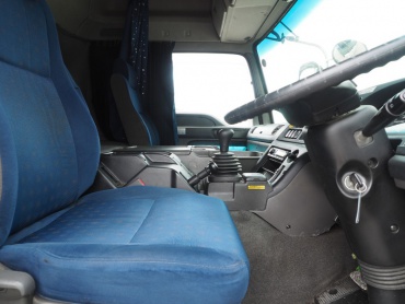 いすゞ ギガ ウイング車 大型 QKG-CYJ77A 年式 H25 [写真34]