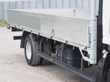 いすゞ エルフ 平ボディ 小型 TKG-NPR85AR 年式 H25 [写真09]