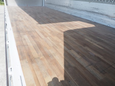 いすゞ フォワード ウイング車 中型 PKG-FRR90T2 年式 H21 [写真16]