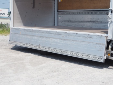 いすゞ フォワード ウイング車 中型 PKG-FRR90T2 年式 H21 [写真12]