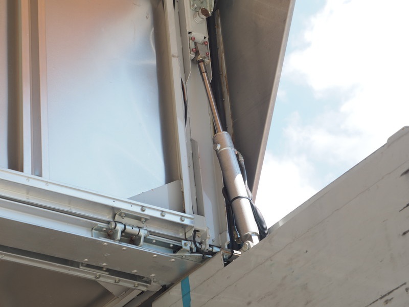 いすゞ ギガ ウイング車 大型 QKG-CYJ77A 年式 H25[写真19]