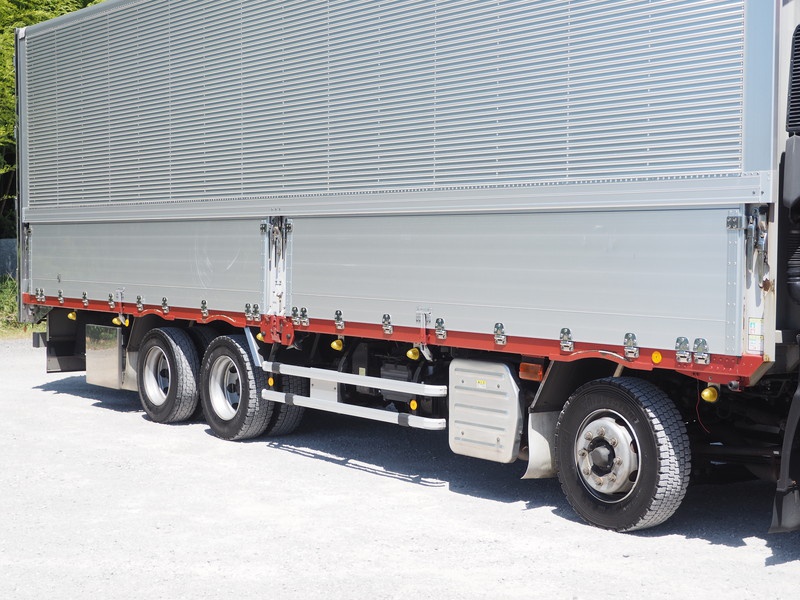 いすゞ ギガ ウイング車 大型 QKG-CYJ77A 年式 H25[写真11]