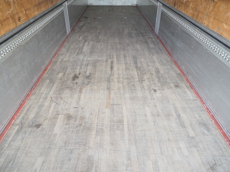 いすゞ ギガ ウイング車 大型 QKG-CYJ77A 年式 H25[写真30]