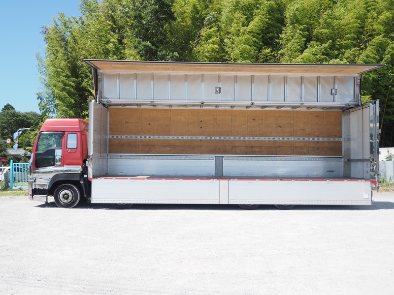 いすゞ ギガ ウイング車 大型 QKG-CYJ77A 年式 H25[写真23]