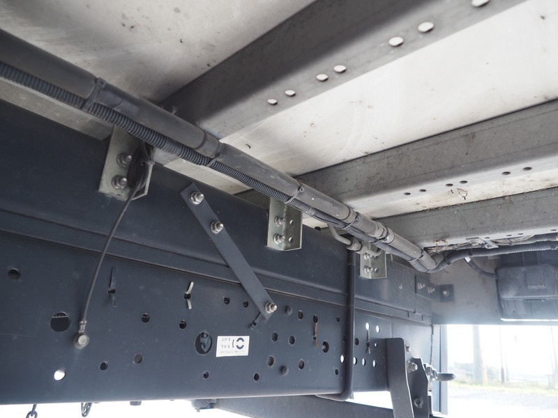 いすゞ エルフ 冷凍バン 小型 TKG-NPR85AN 年式 H26[写真29]