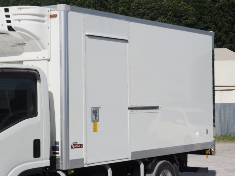 いすゞ エルフ 冷凍バン 小型 TKG-NPR85AN 年式 H26[写真11]