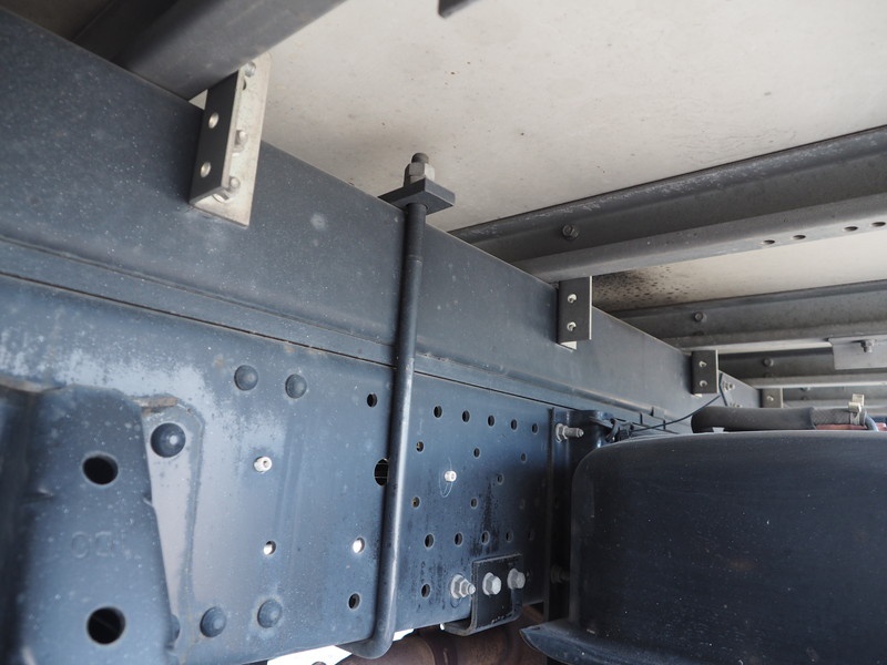 いすゞ エルフ 冷凍バン 小型 TKG-NPR85AN 年式 H26[写真30]